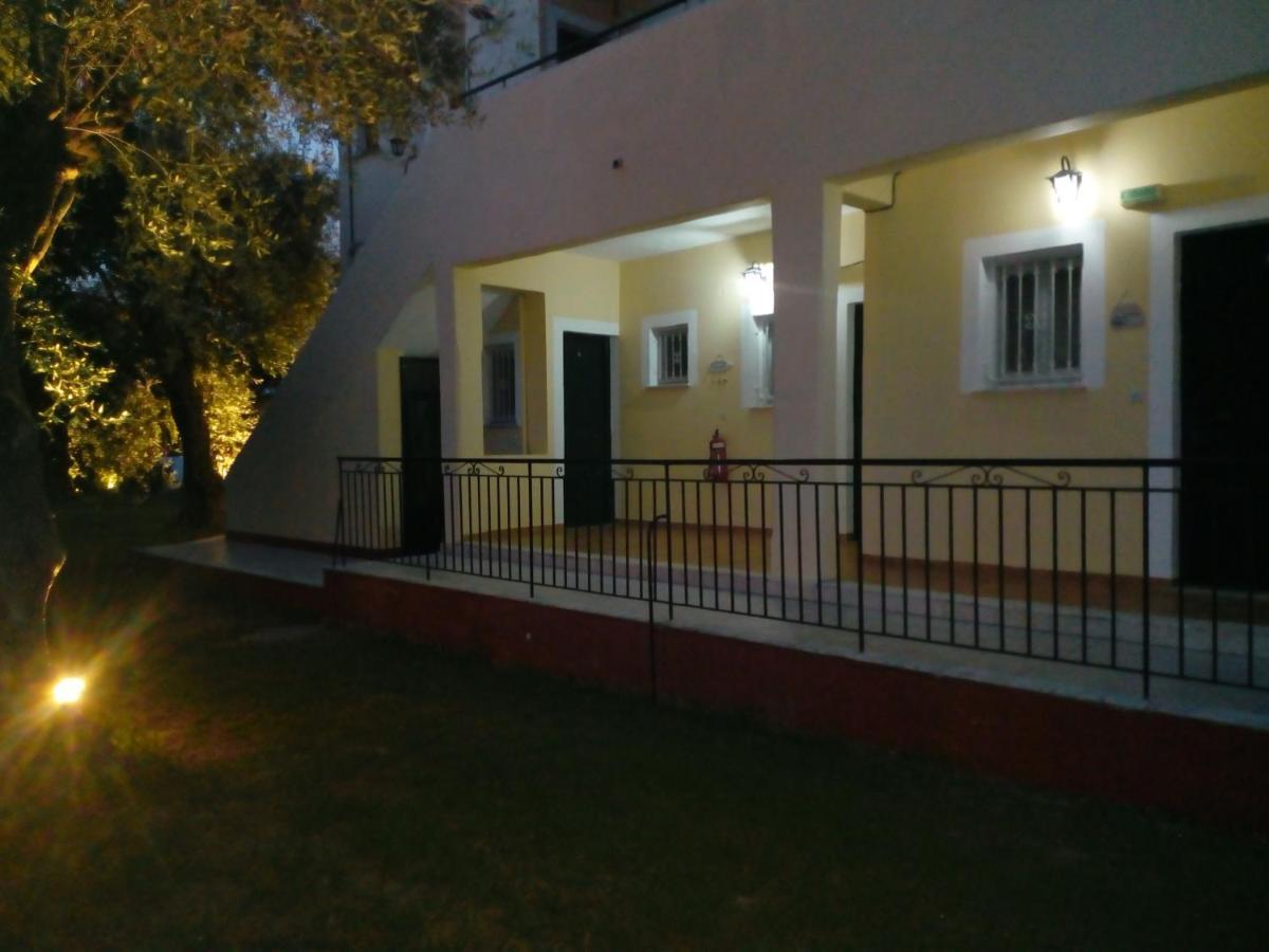 Oliveland Apartments Kávos المظهر الخارجي الصورة